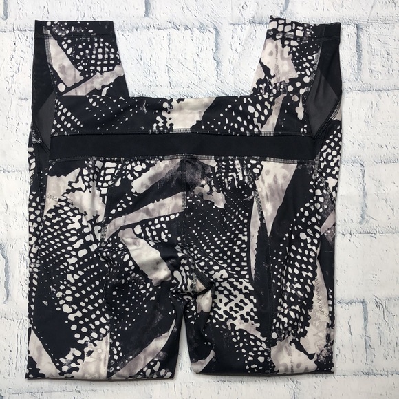 🔹Lululemon Leggings - Picture 2 of 5